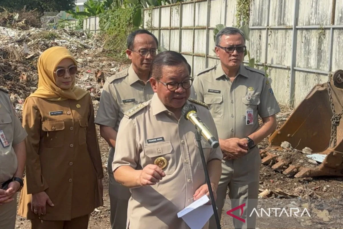 Pramono akan tertibkan penerima bansos pelaku “judol”