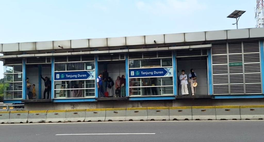 Atasi Kepadatan Penumpang, Transjakarta Akan Perluas Halte Tanjung Duren